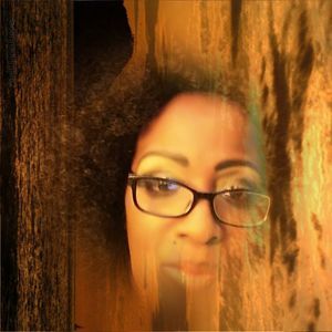 Meet your Posher, Adrienne